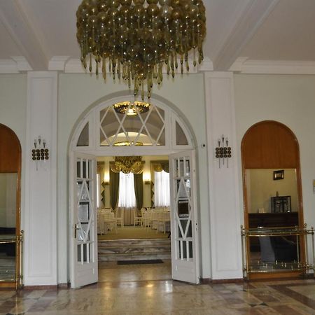 Hotel Triumf Bukarest Exterior foto